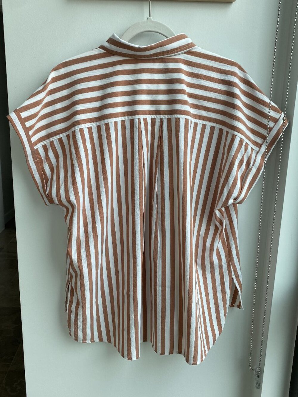 Entro Striped white Terracotta Relaxed Short Sleeve Button Down M - Picture 3 of 3
